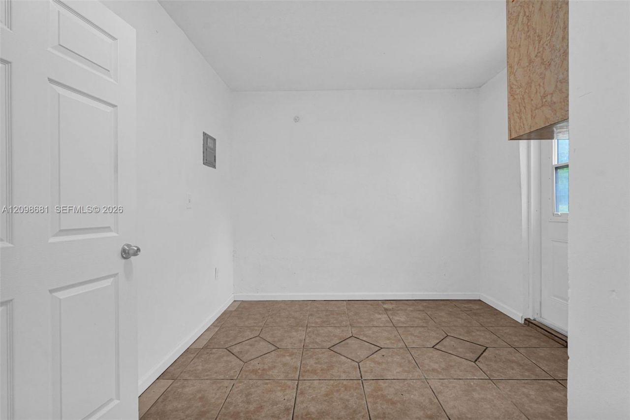 520 NW 49th St , Unit 1, Miami, FL 33127 Photo