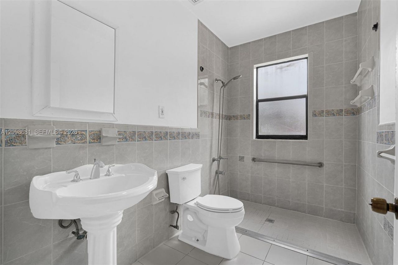 520 NW 49th St , Unit 1, Miami, FL 33127 Photo