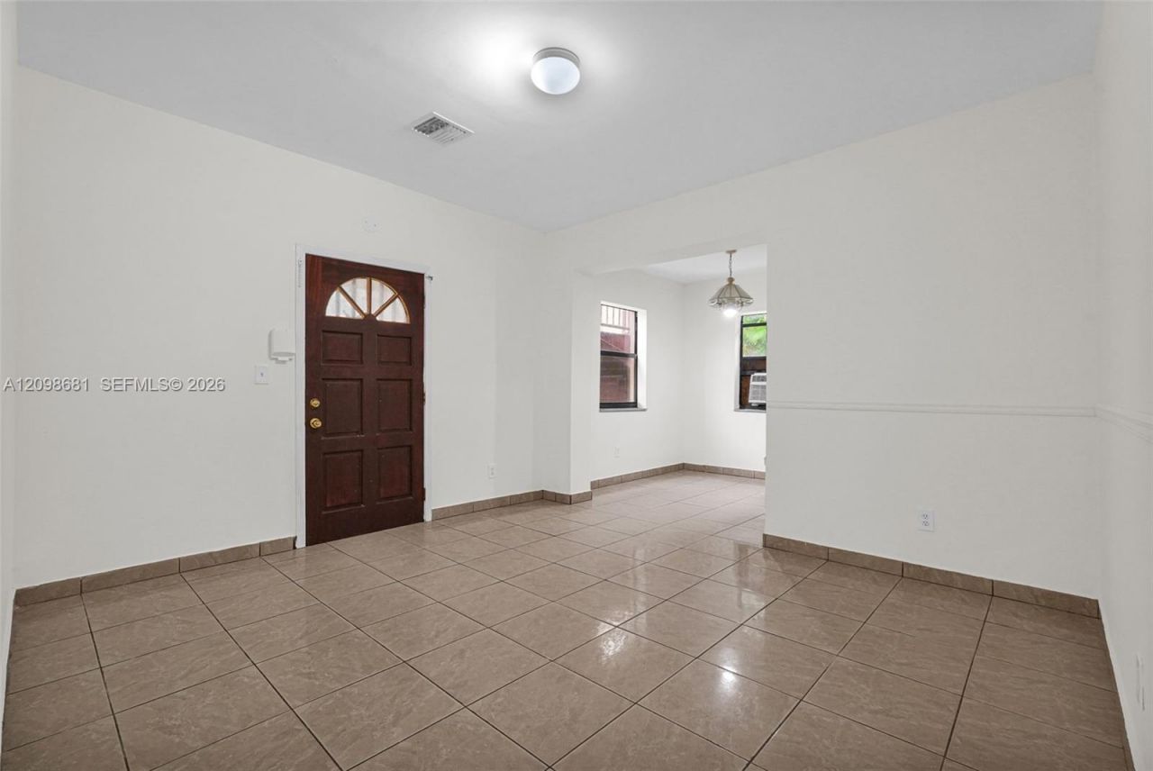 520 NW 49th St , Unit 1, Miami, FL 33127 Photo