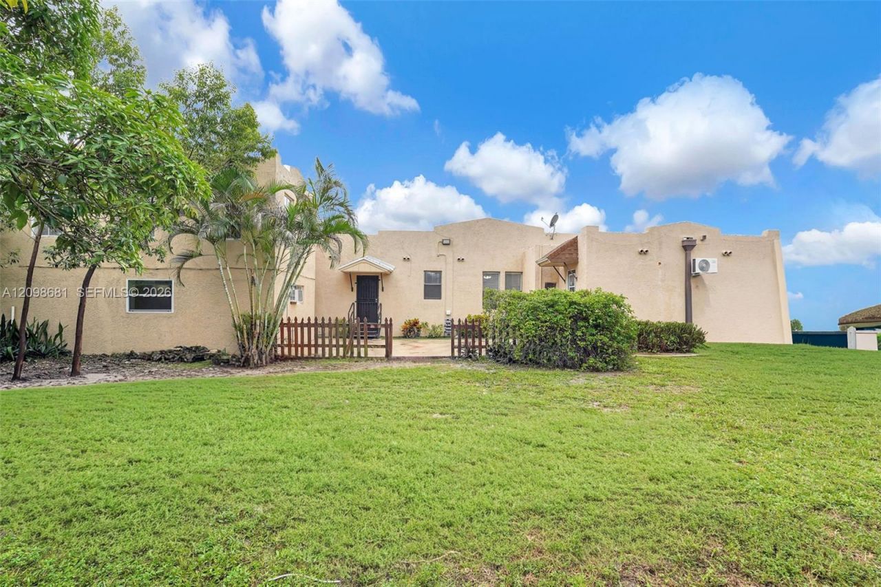 520 NW 49th St , Unit 1, Miami, FL 33127 Photo