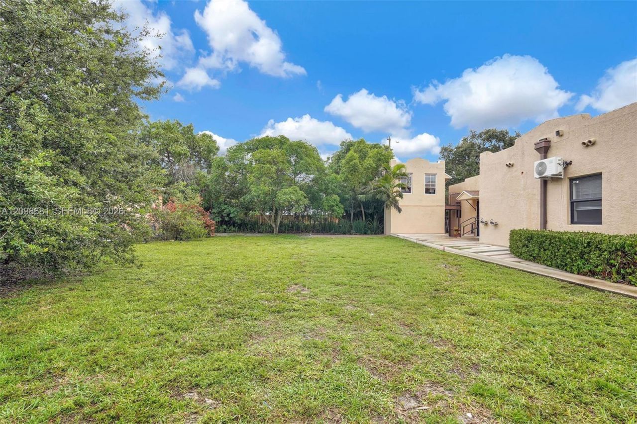 520 NW 49th St , Unit 1, Miami, FL 33127 Photo