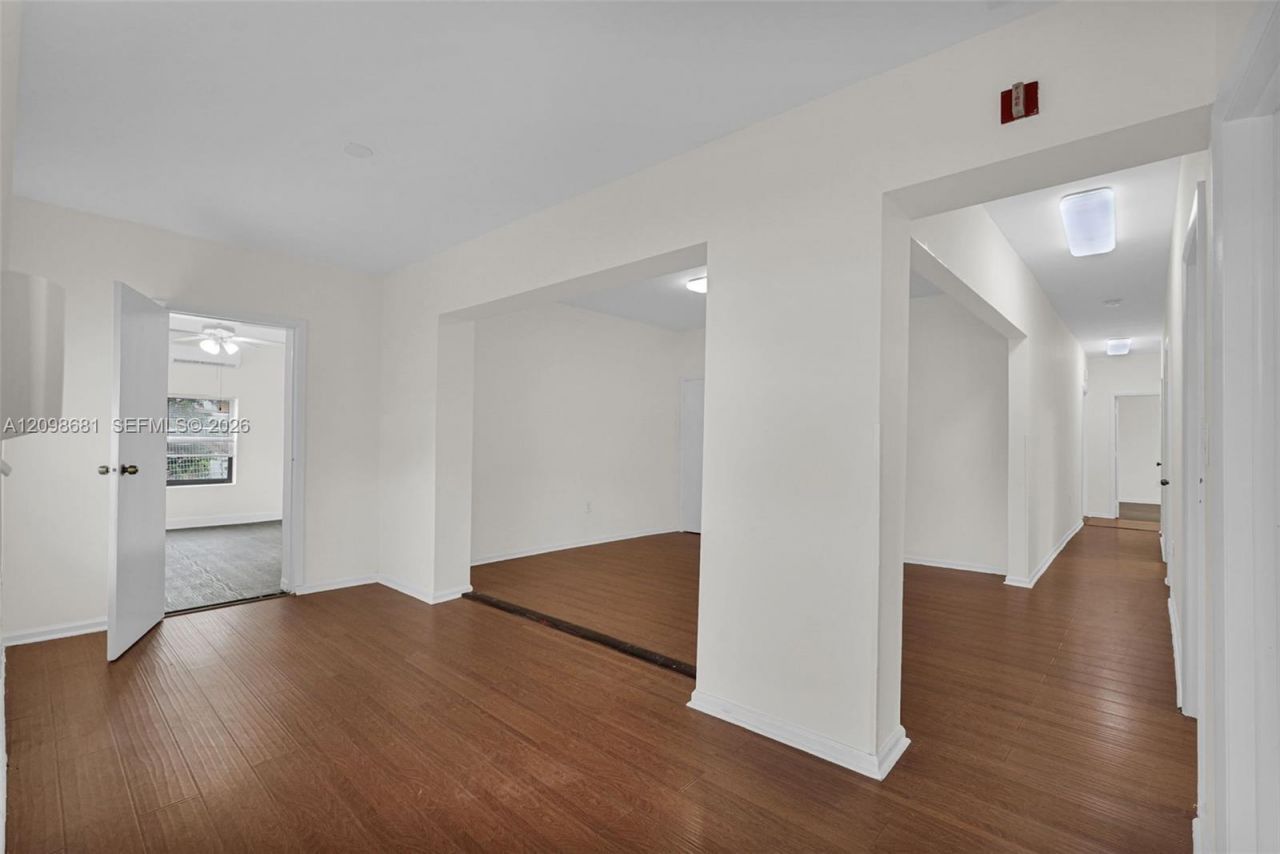 520 NW 49th St , Unit 1, Miami, FL 33127 Photo