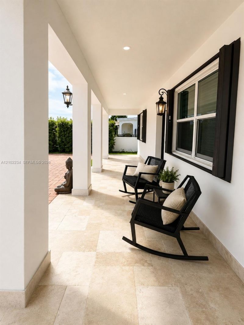 4590 E 9th Ln , Hialeah, FL 33013 Photo