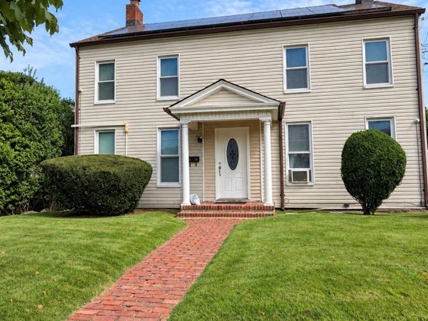 2521 Grand Avenue , Baldwin, NY 11510