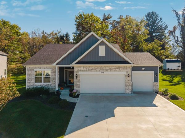 791 Francis Drive , Heath, OH 43056