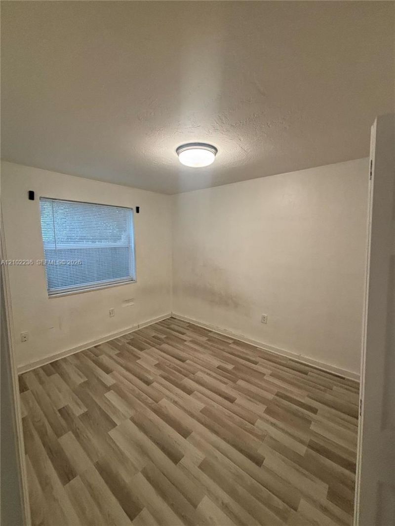 111 NW 152nd St , Unit 12, Miami, FL 33169 Photo