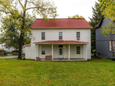 817 GRAYSON AVE, WAYNESBORO, VA 22980