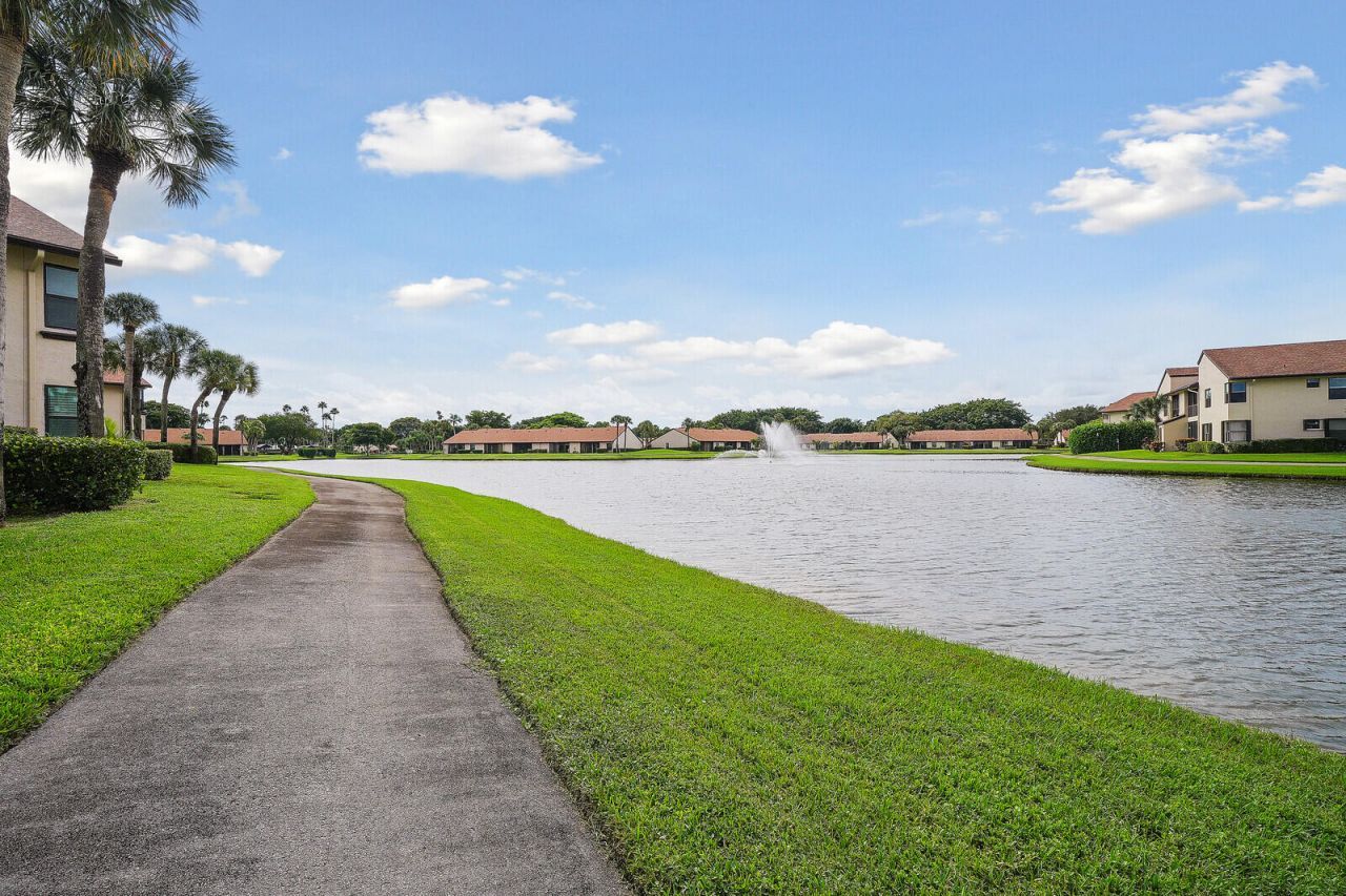 8577 Boca Glades Boulevard W, Unit D, Boca Raton, FL 33434 Photo
