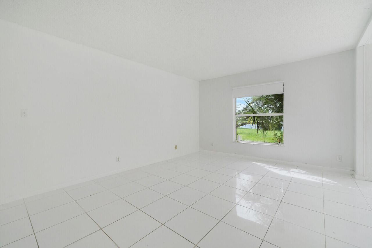 8577 Boca Glades Boulevard W, Unit D, Boca Raton, FL 33434 Photo
