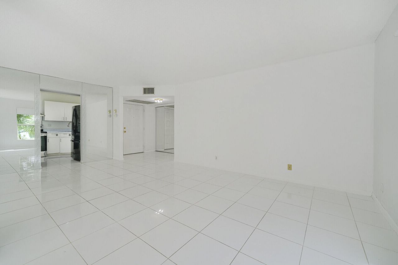 8577 Boca Glades Boulevard W, Unit D, Boca Raton, FL 33434 Photo