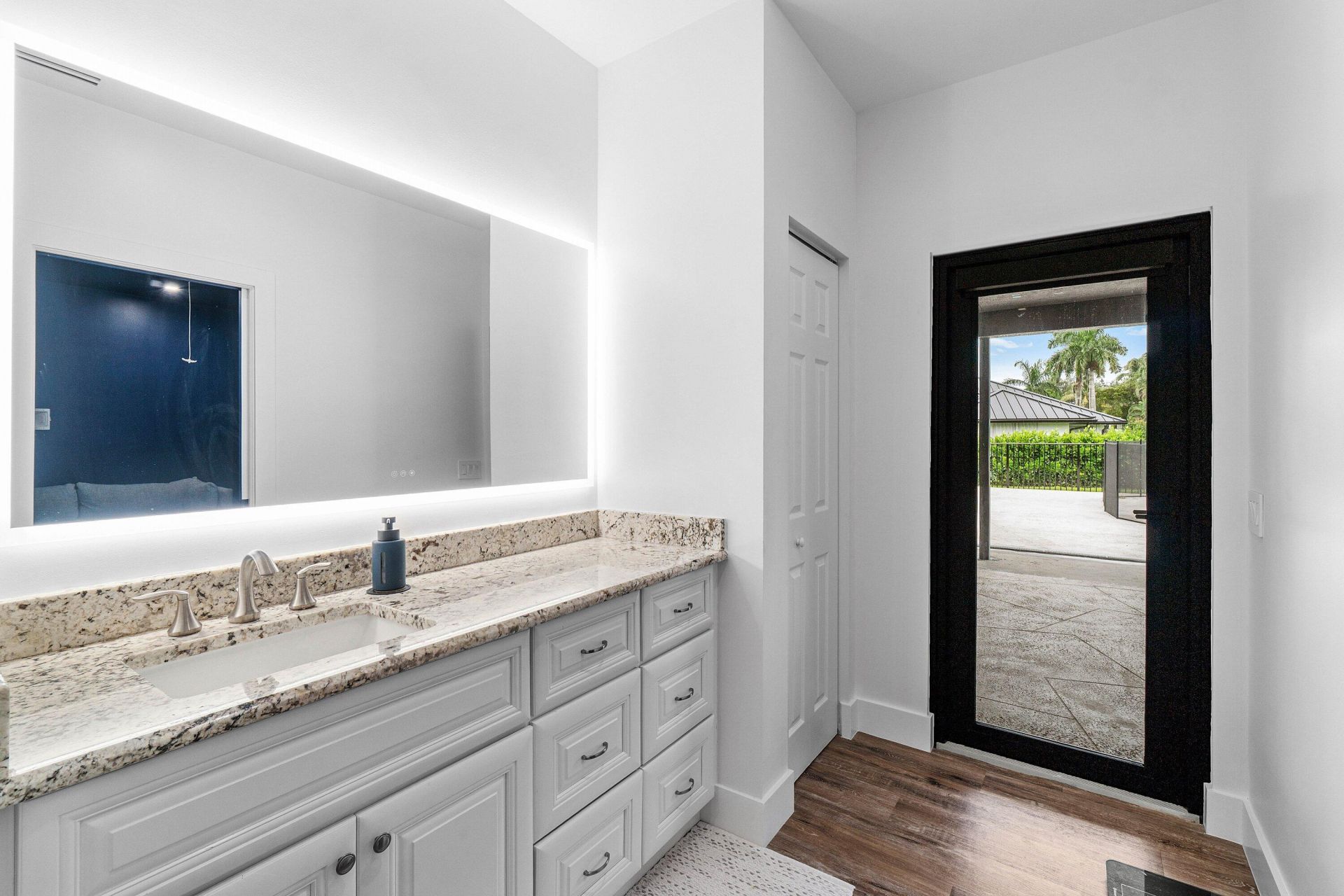 1050 Fairdale Way, Wellington, FL 33414 Photo