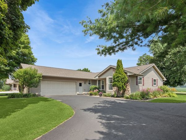 9761 Squire Lane , Belvidere, IL 61008
