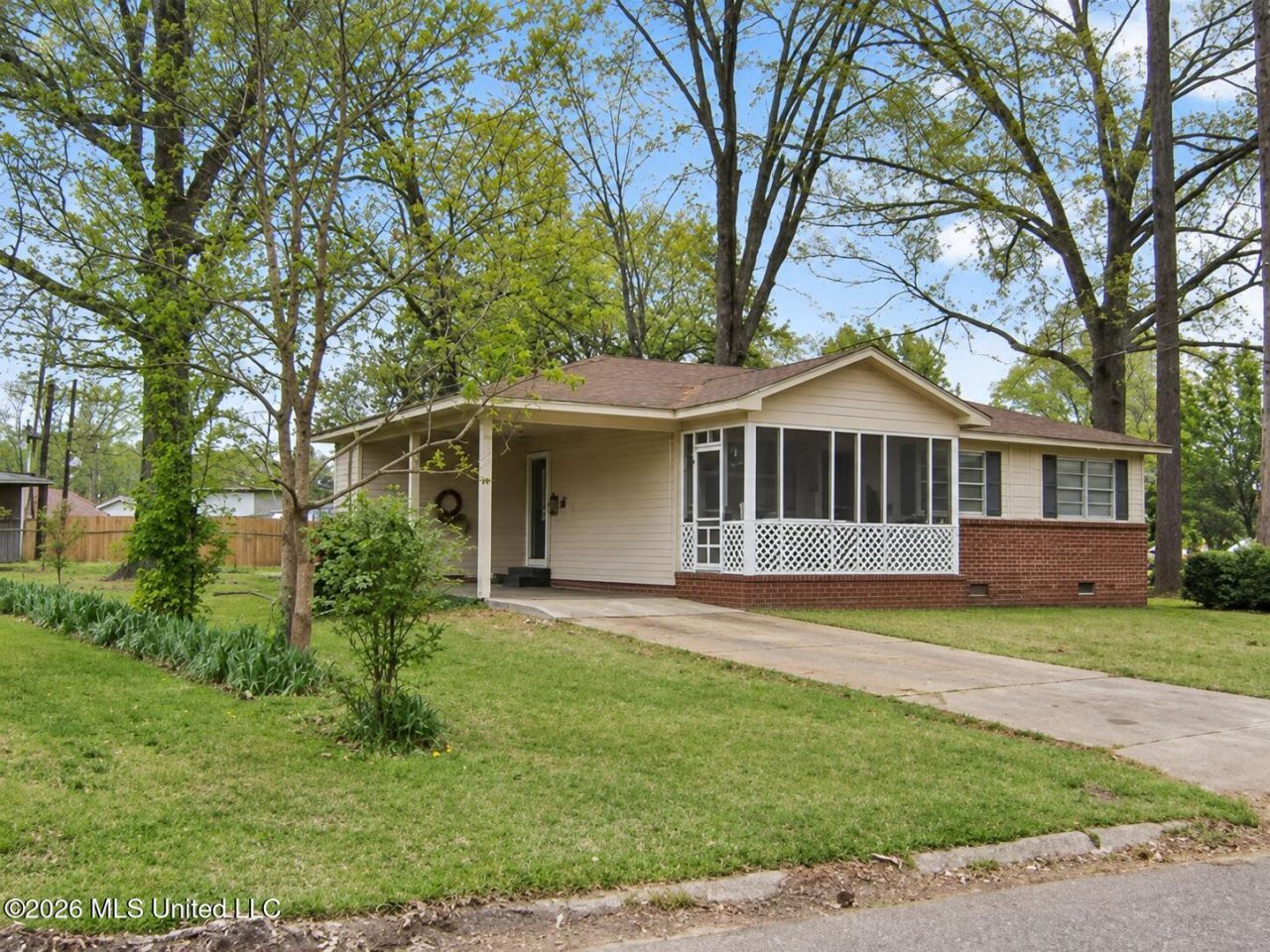 302 Lionel Road, Pearl, MS 39208 Main Photo