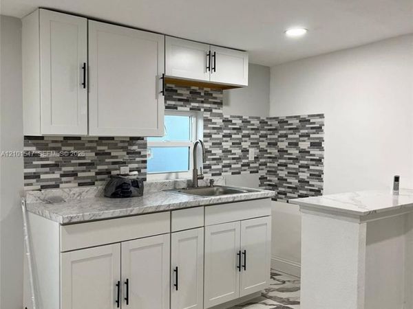 20737 NW 41st Ave Rd , Miami Gardens, FL 33055