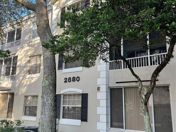 2880 N Oakland Forest Dr , Unit 209, Oakland Park, FL 33309
