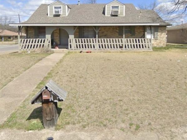 9405 Glengreen Drive , Dallas, TX 75217