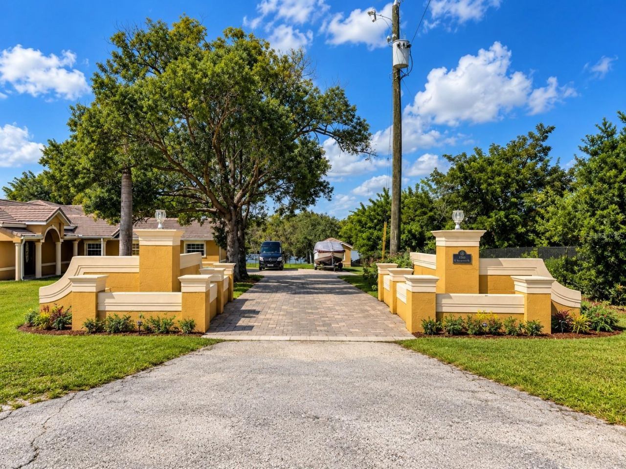 4200 & 4210 S Hiawassee Road, Orlando, FL 32835 Photo