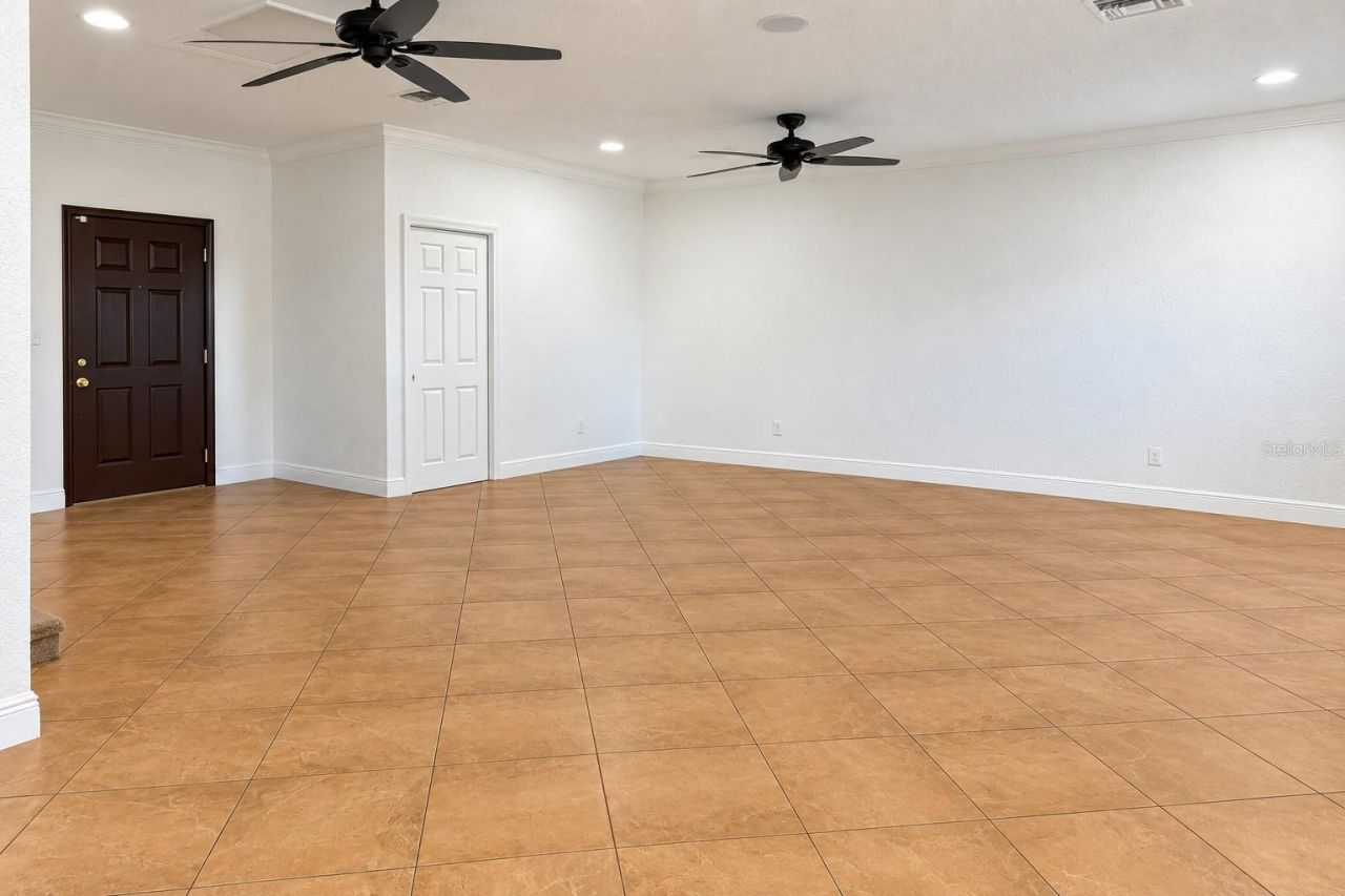 4200 & 4210 S Hiawassee Road, Orlando, FL 32835 Photo