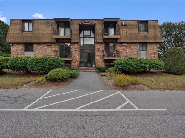 635 W Lowell Ave, Unit 2, Haverhill, MA 01832