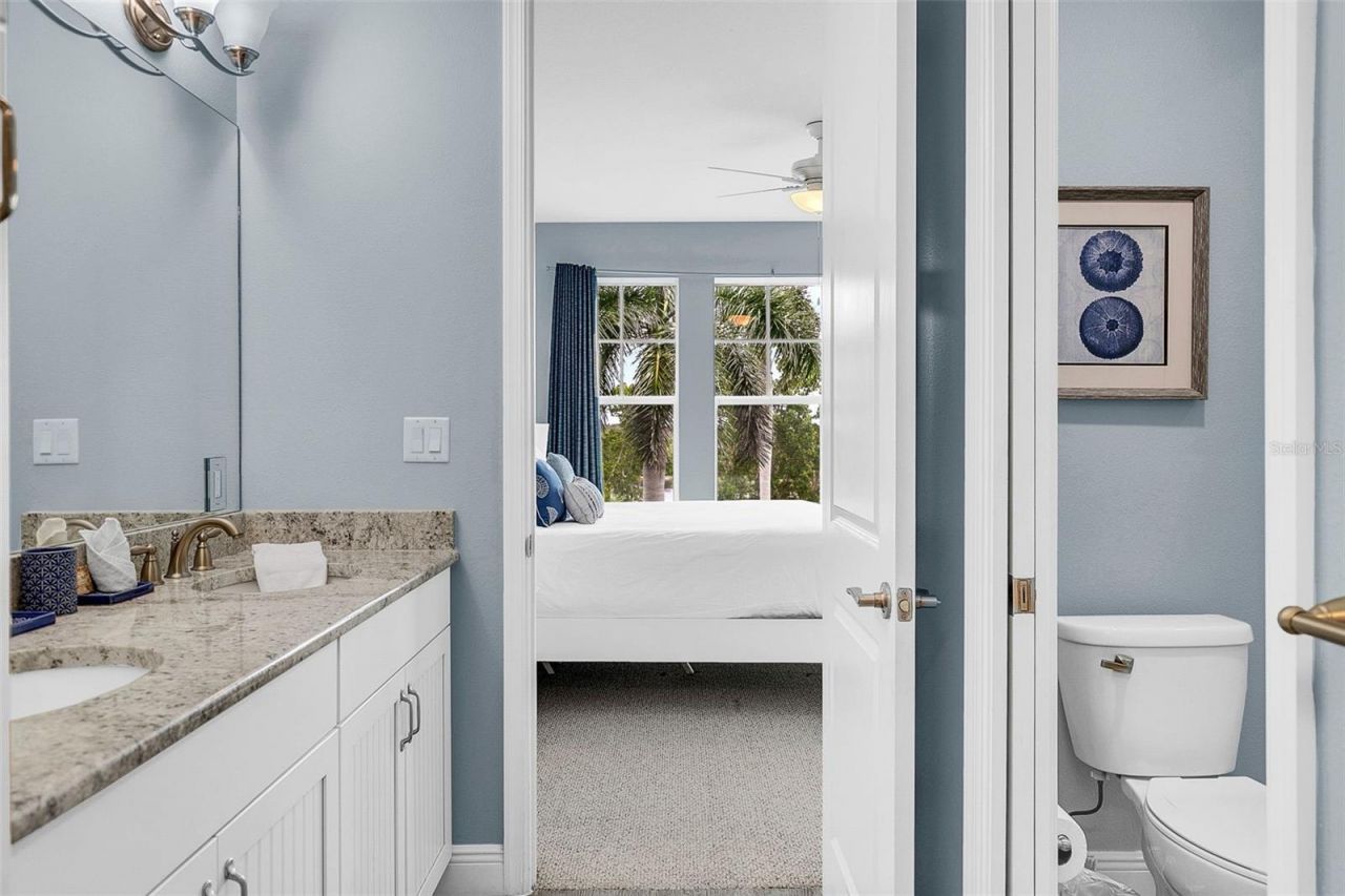 391 Aruba Circle, Unit 203, Bradenton, FL 34209 Photo