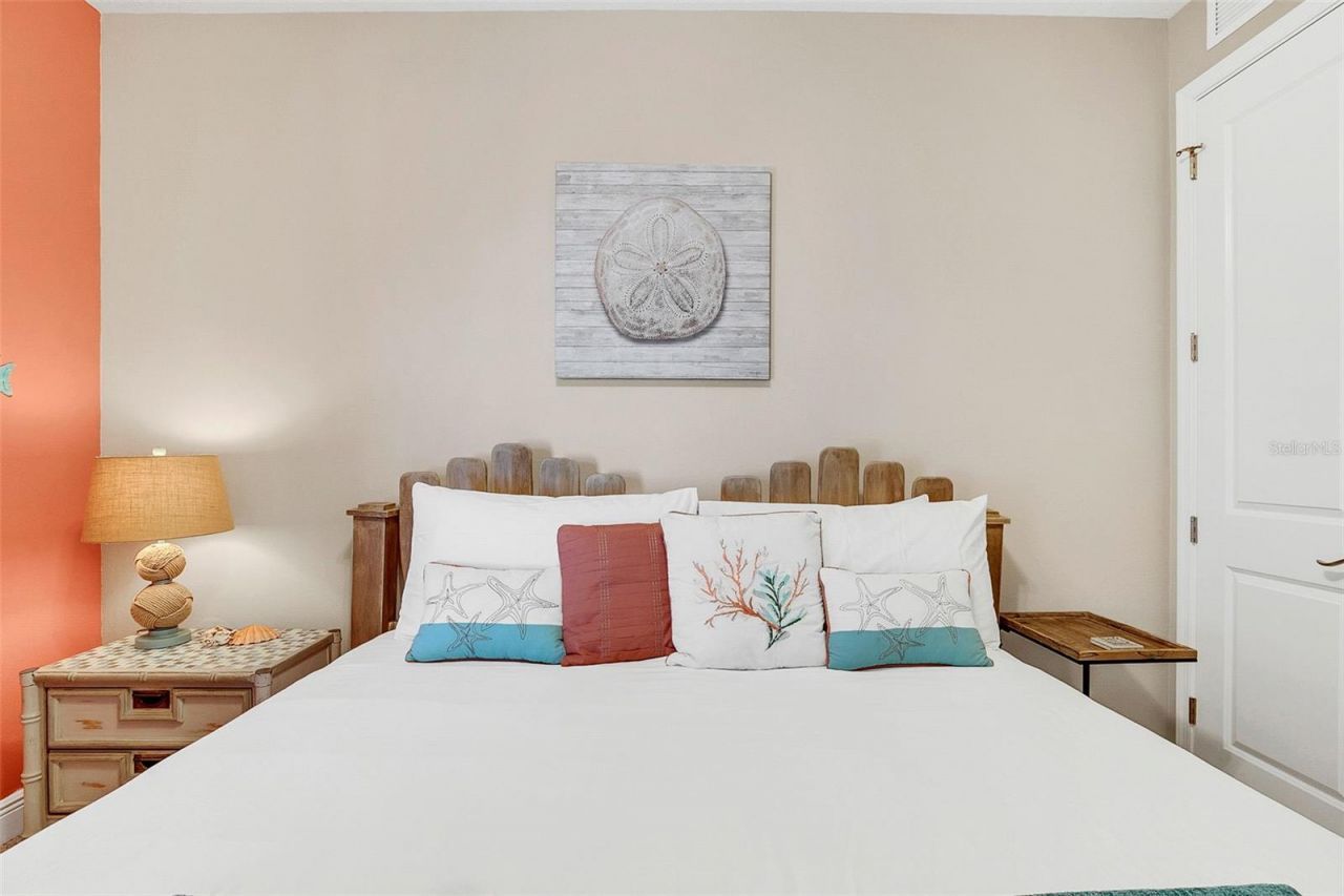 391 Aruba Circle, Unit 203, Bradenton, FL 34209 Photo
