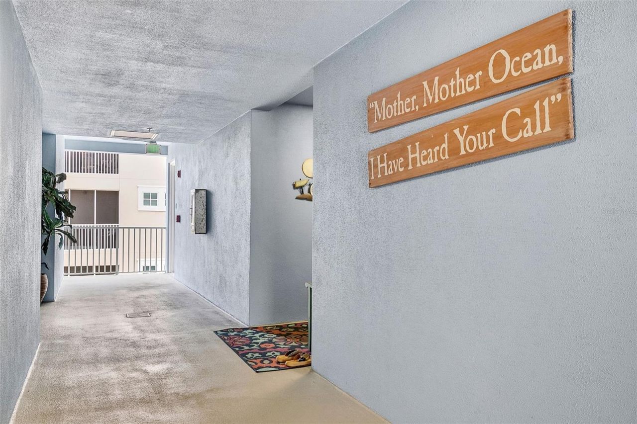 391 Aruba Circle, Unit 203, Bradenton, FL 34209 Photo