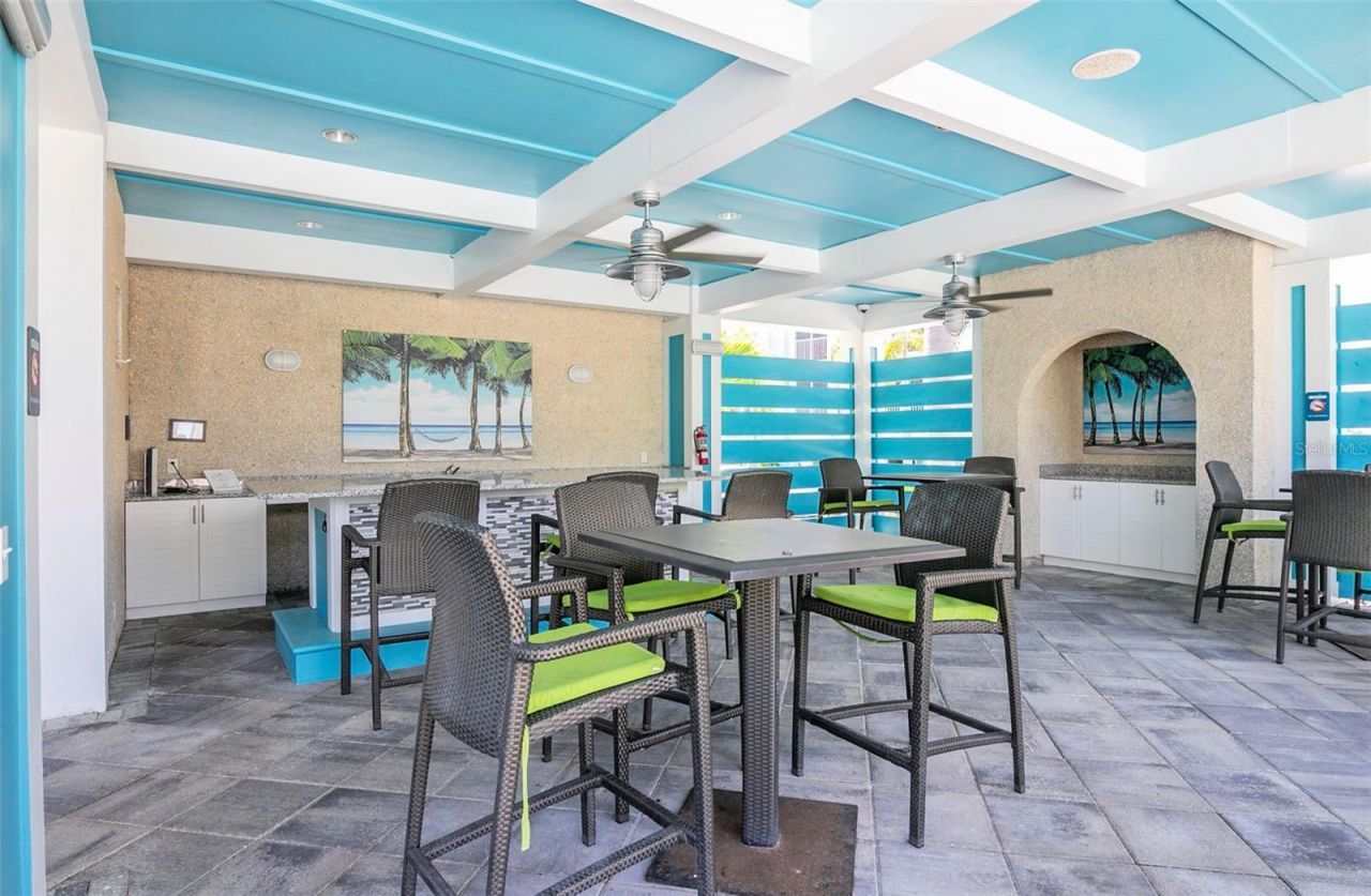 391 Aruba Circle, Unit 203, Bradenton, FL 34209 Photo
