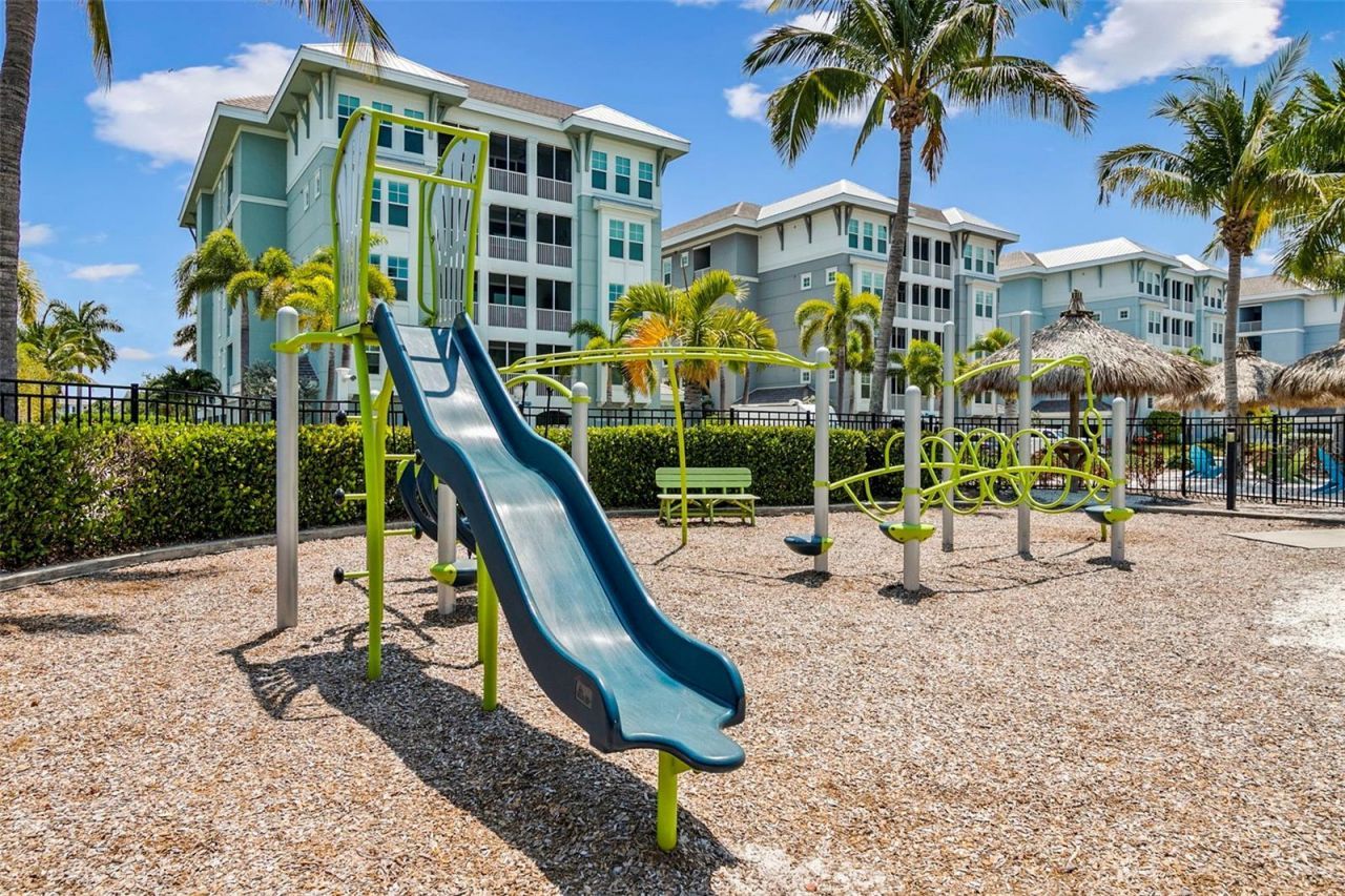 391 Aruba Circle, Unit 203, Bradenton, FL 34209 Photo
