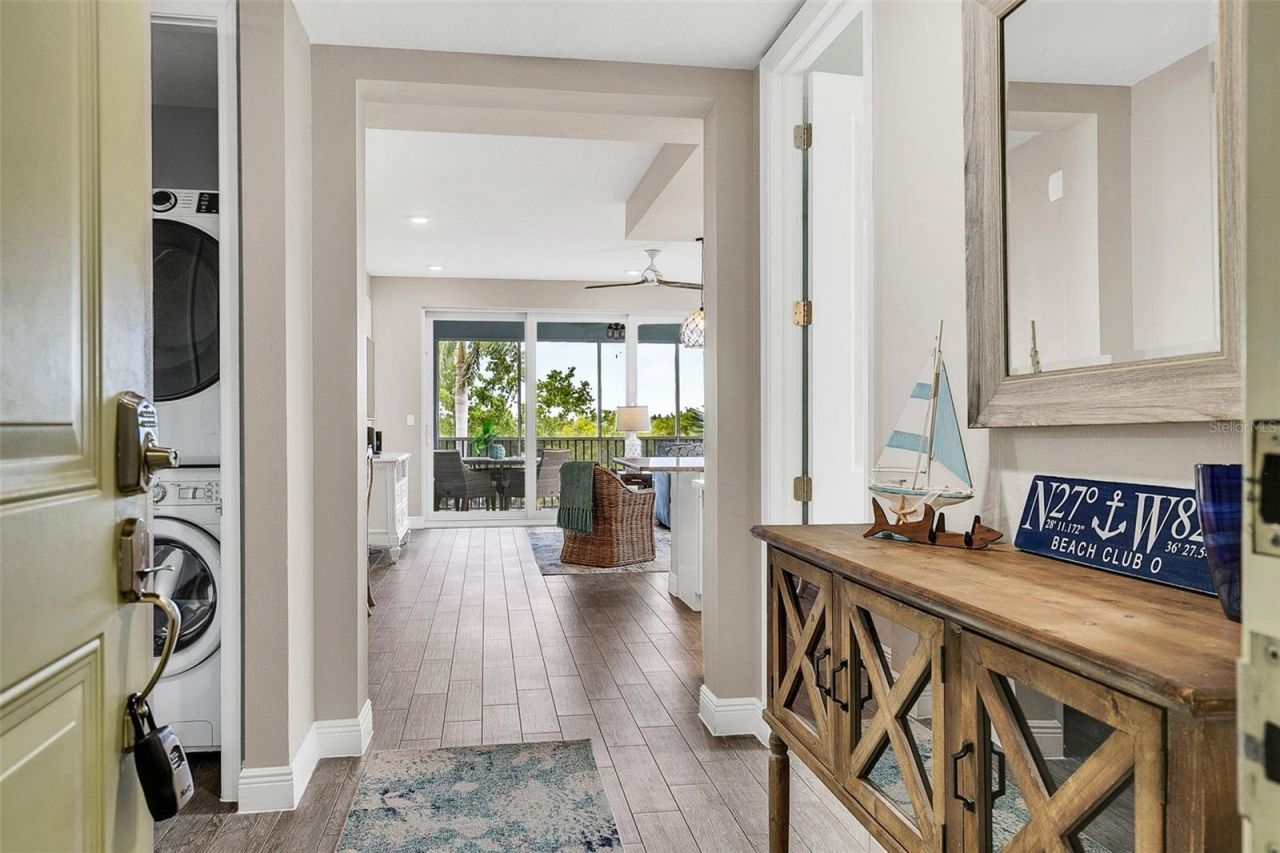 391 Aruba Circle, Unit 203, Bradenton, FL 34209 Photo