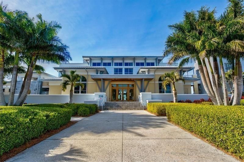 391 Aruba Circle, Unit 203, Bradenton, FL 34209 Photo