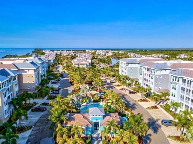 391 Aruba Circle, Unit 203, Bradenton, FL 34209 Photo