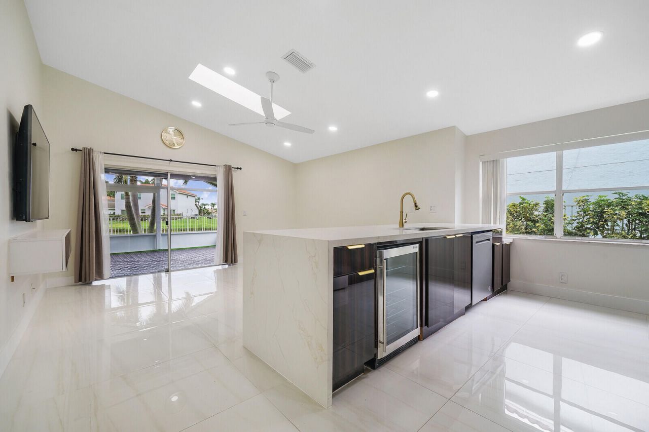 8599 Tourmaline Boulevard, Boynton Beach, FL 33472 Photo
