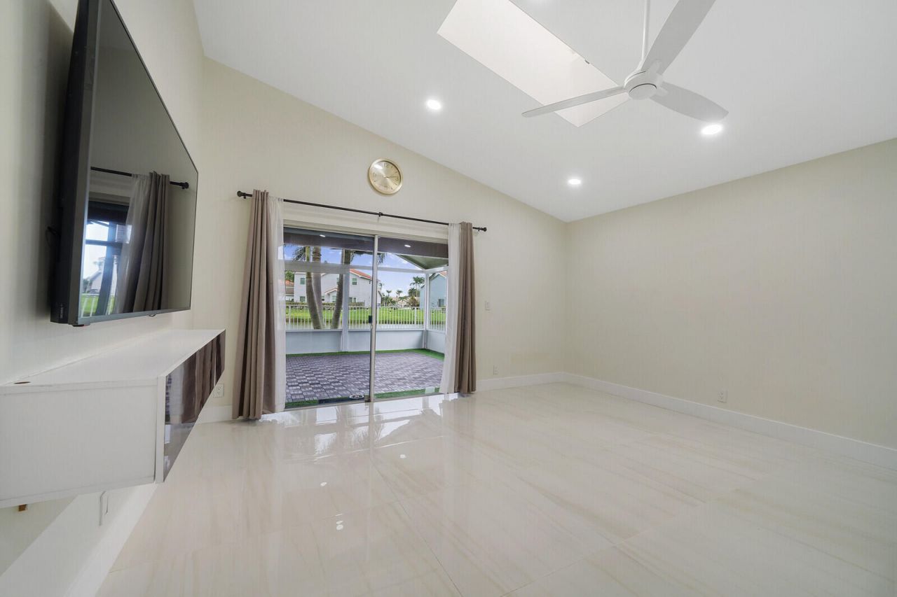 8599 Tourmaline Boulevard, Boynton Beach, FL 33472 Photo