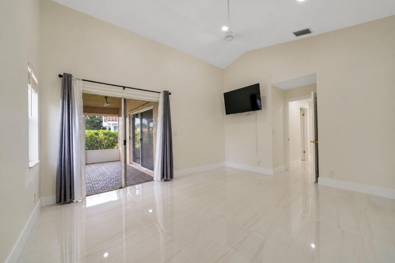 8599 Tourmaline Boulevard, Boynton Beach, FL 33472 Photo