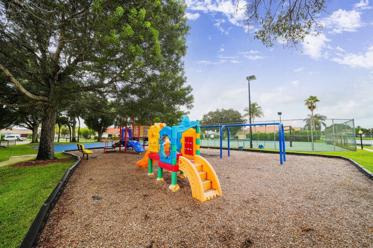 8599 Tourmaline Boulevard, Boynton Beach, FL 33472 Photo