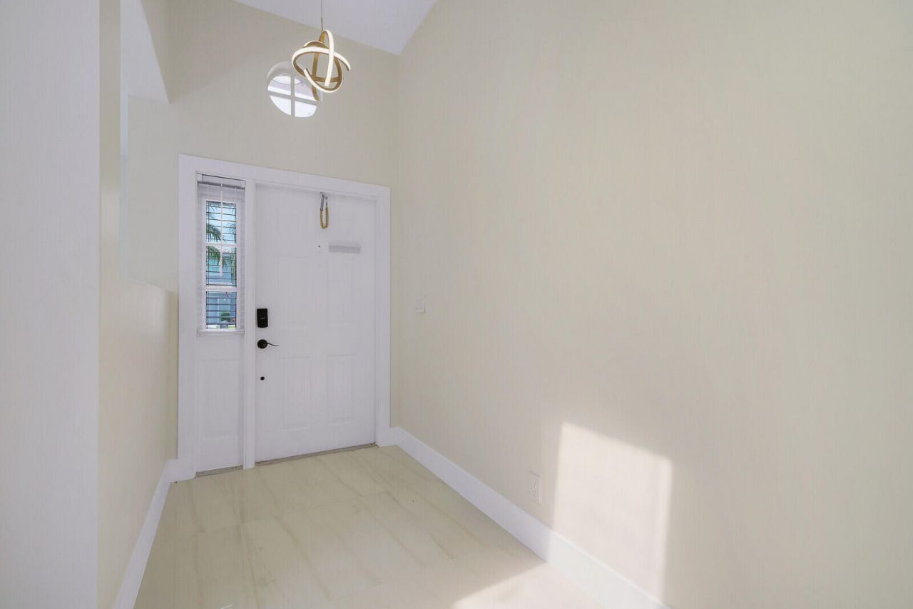 8599 Tourmaline Boulevard, Boynton Beach, FL 33472 Photo