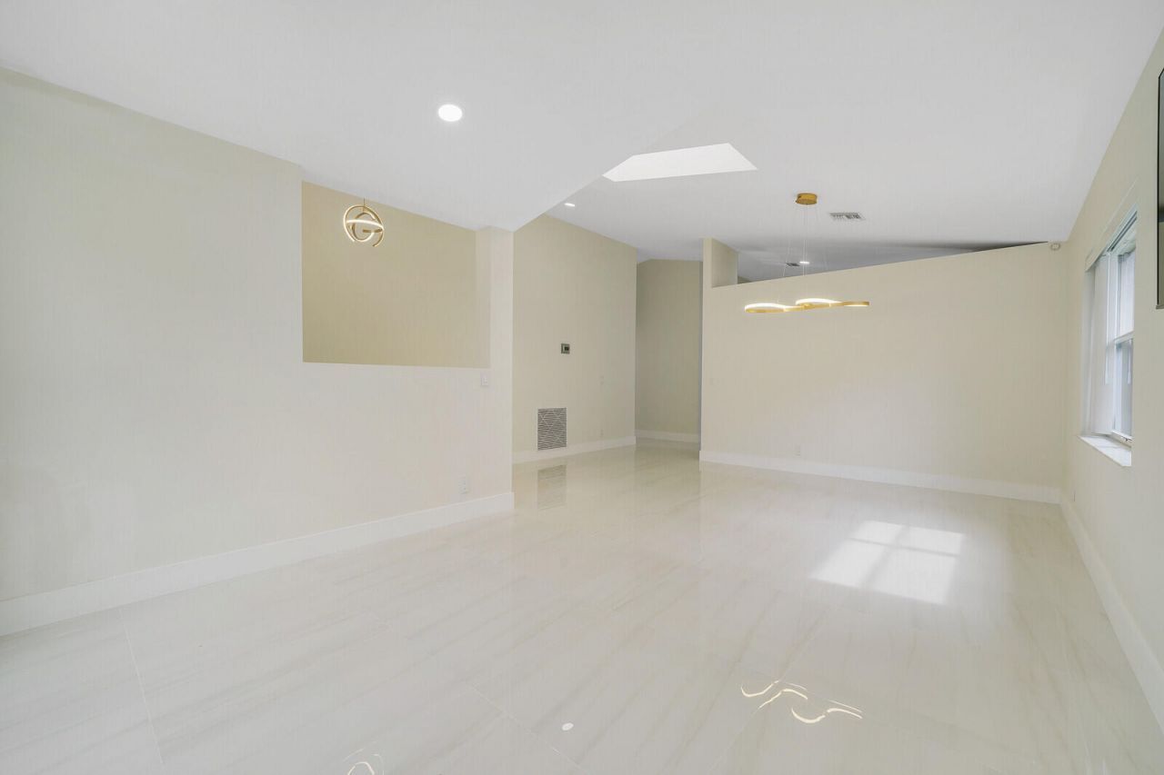 8599 Tourmaline Boulevard, Boynton Beach, FL 33472 Photo