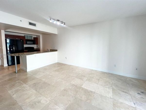 7280 SW 90th St , Unit 212, Miami, FL 33156