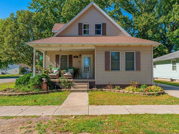 603 N SHERMAN Street, Lincoln, IL 62656