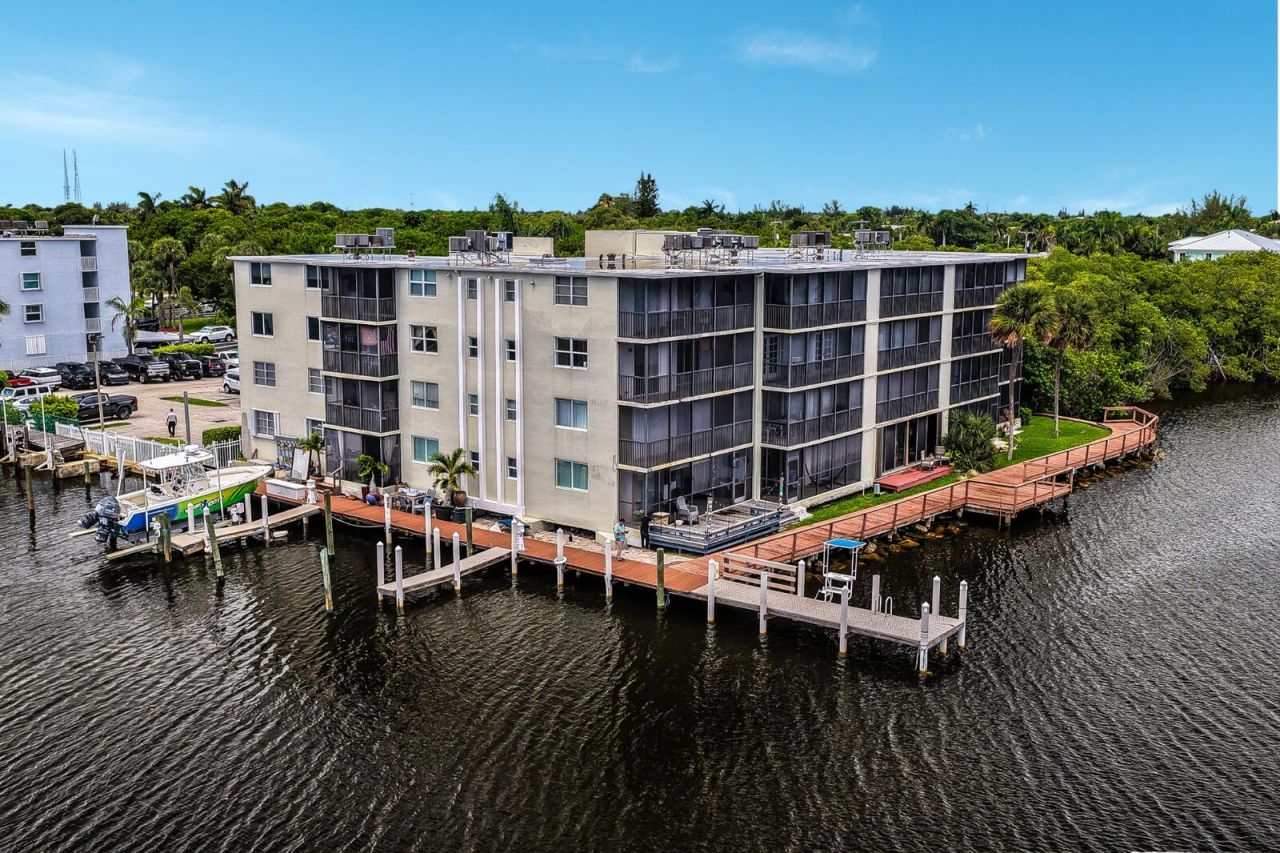 710 NE 7th Street, Unit 207, Boynton Beach, FL 33435 Photo