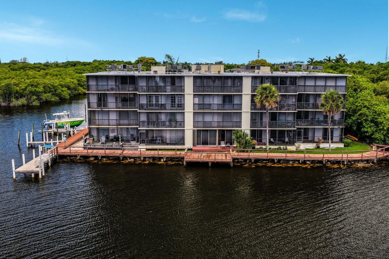 710 NE 7th Street, Unit 207, Boynton Beach, FL 33435 Photo