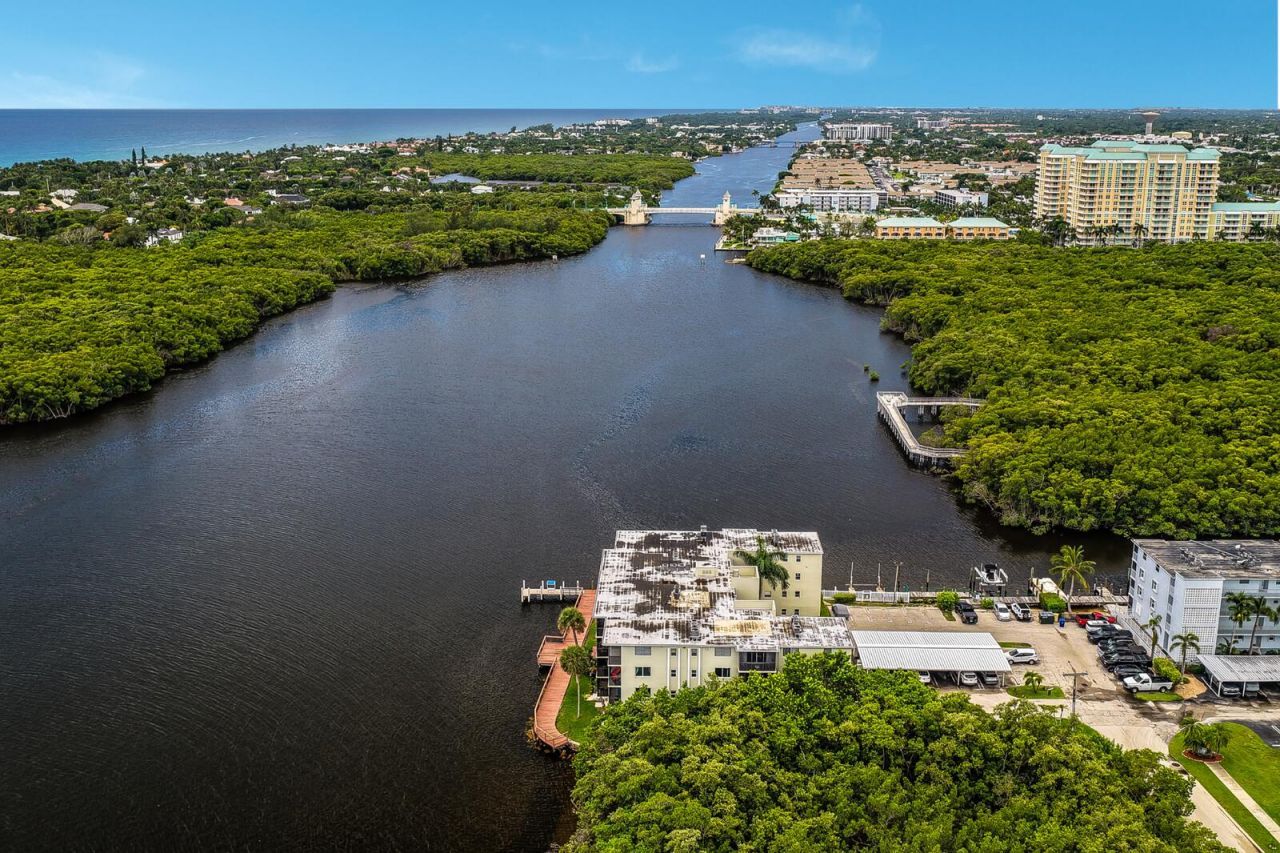 710 NE 7th Street, Unit 207, Boynton Beach, FL 33435 Photo