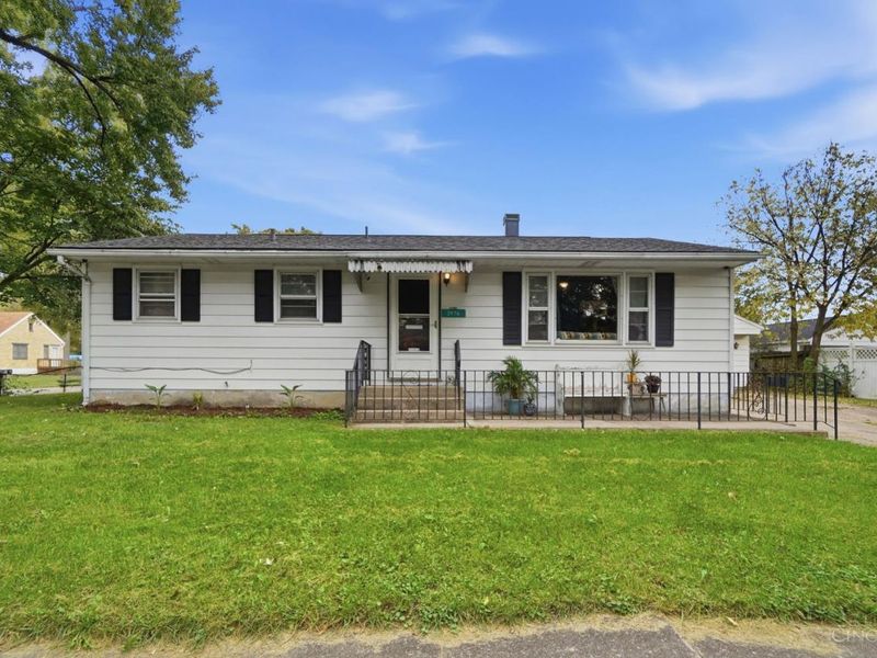 3976 Montevideo Drive, Harrison Township, OH 45414 Photo 3