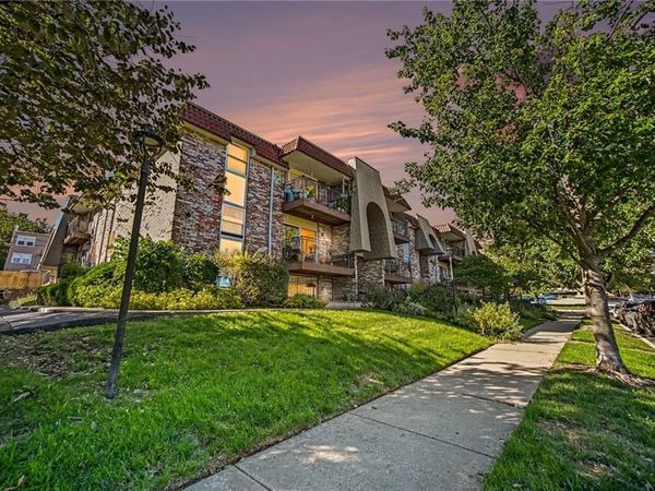 5004 Baltimore Avenue, Unit 103, Kansas City, MO 64112