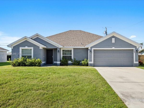 763 Altura St , Port St. Lucie, FL 34952
