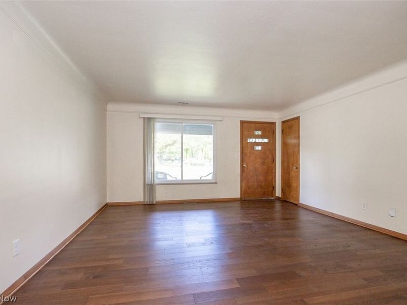 413 Harris Road, Richmond Heights, OH 44143 Photo 3