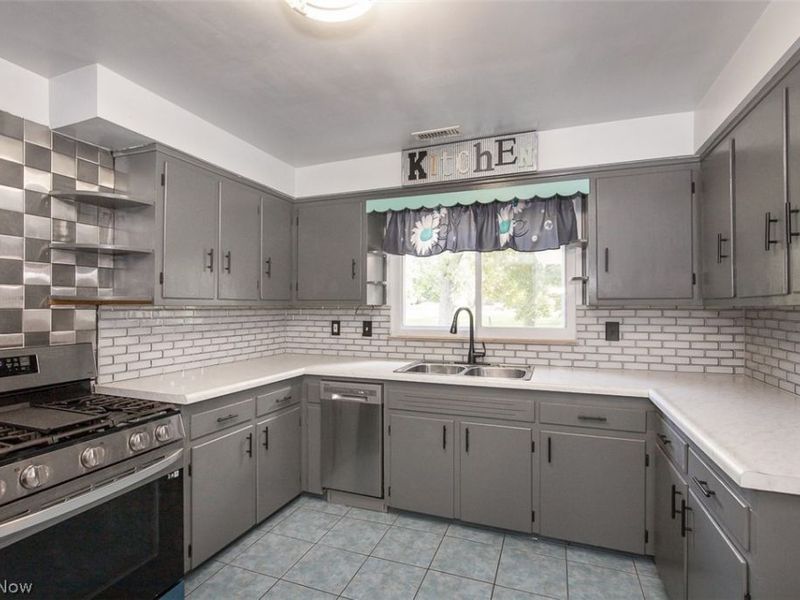 413 Harris Road, Richmond Heights, OH 44143 Photo 7