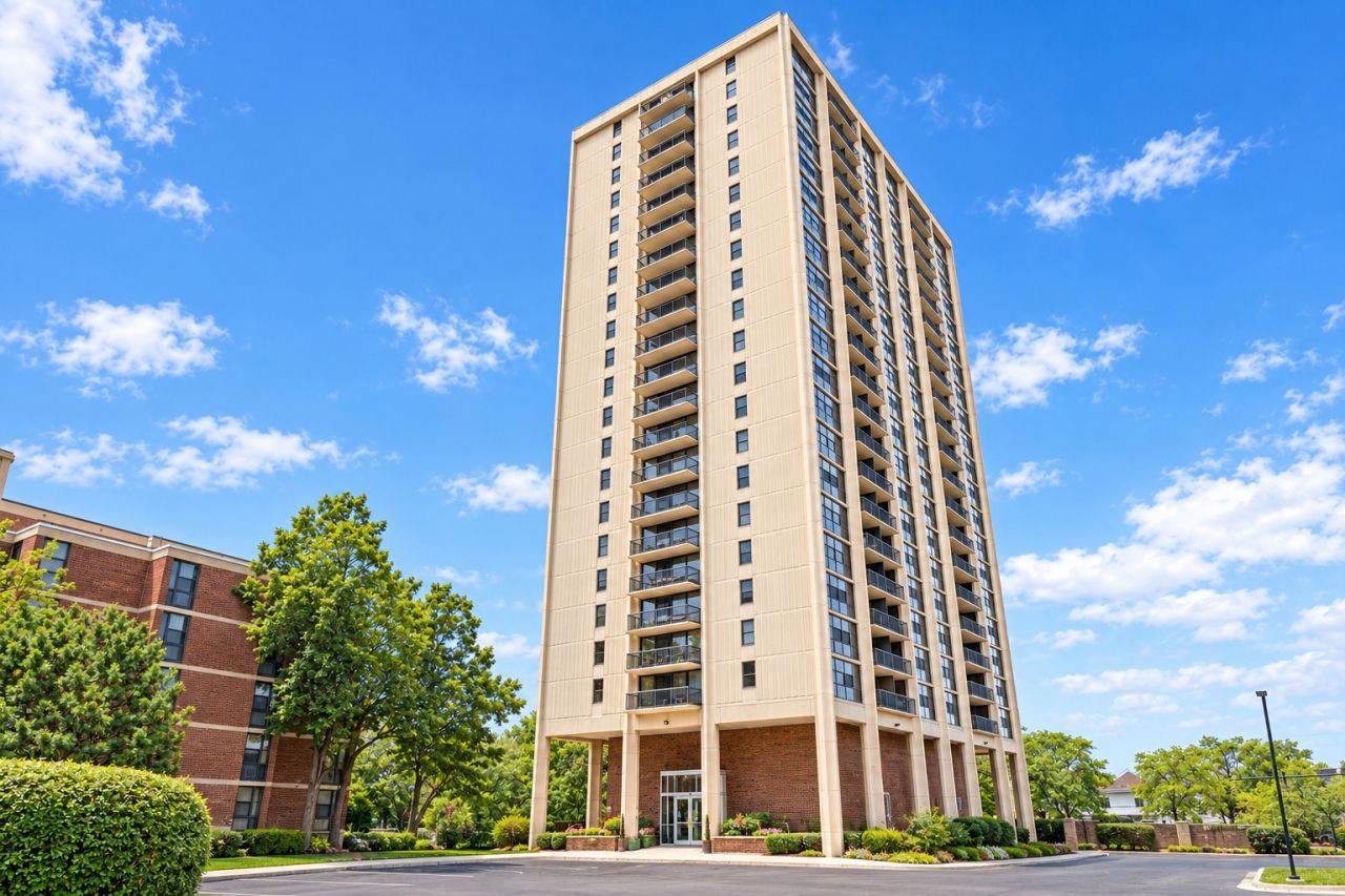 2901 S Michigan Avenue, Unit 405, Chicago, IL 60616 Main Photo