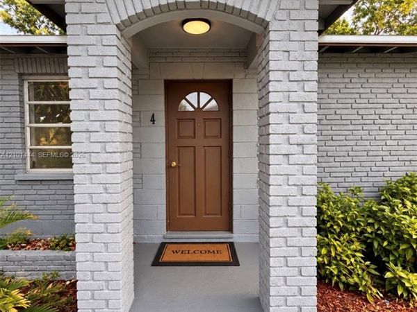 381 NW 43rd Ct, Unit 4, Oakland Park, FL 33309