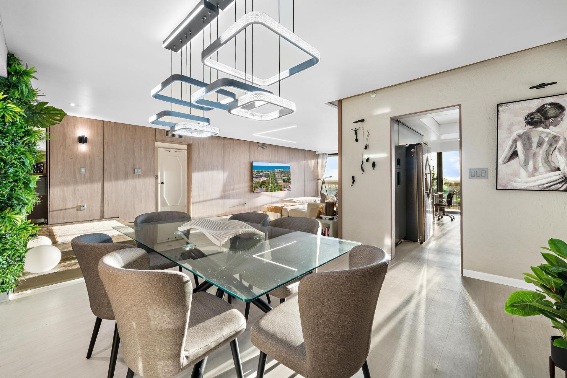1900 Consulate Place, Unit 1205, West Palm Beach, FL 33401 Photo